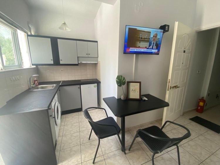 Le Chris Central Apartments ريثيمنو المظهر الخارجي الصورة